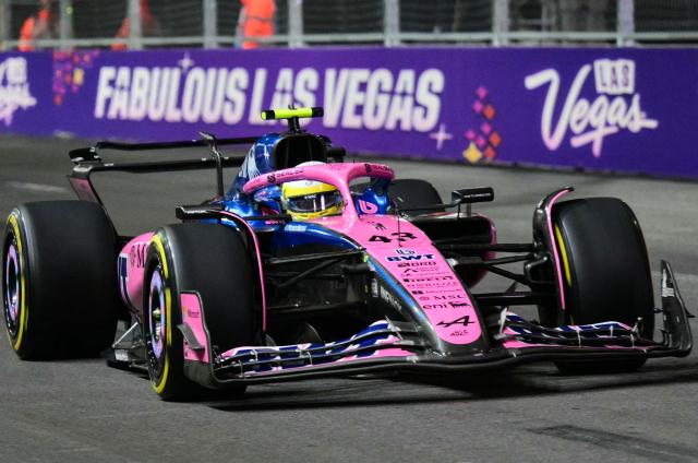 Alpine's Argentinian driver Franco Colapinto races during the second practice session for the Las Vegas Formula One Grand Prix at the Las Vegas Strip Circuit in Las Vegas, Nevada, on November 20, 2025. (Photo by Frederic J. Brown / AFP)