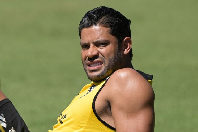 Atletico Mineiro's forward #07 Hulk gestures during a training session at La Huerta stadium in Asuncion, on November 21, 2025 ahead of the Copa Sudamericana final football match between Argentina's Lanus and Brazil's Atletico Mineiro. (Photo by JUAN MABROMATA / AFP)