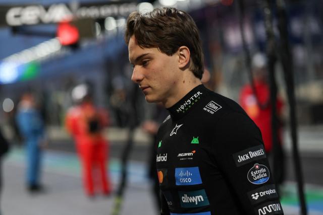 McLaren's Australian driver Oscar Piastri walks in pit lane before the start of the third practice session for the Las Vegas Formula One Grand Prix at the Las Vegas Strip Circuit in Las Vegas, Nevada, on November 21, 2025. (Photo by Patrick T. Fallon / AFP)