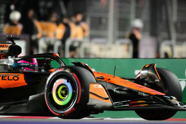 McLaren's Australian driver Oscar Piastri races during the third practice session for the Las Vegas Formula One Grand Prix at the Las Vegas Strip Circuit in Las Vegas, Nevada, on November 21, 2025. (Photo by Frederic J. Brown / AFP)