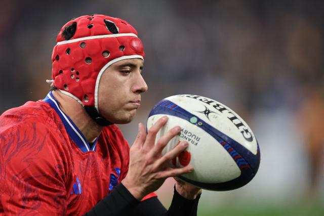 France's wing #11 Louis Bielle-Biarrey warms up prior to the Autumn Nations Series international rugby union test match between France and Australia at the Stade de France in Saint-Denis, north of Paris, on November 22, 2025. (Photo by Anne-Christine POUJOULAT / AFP)