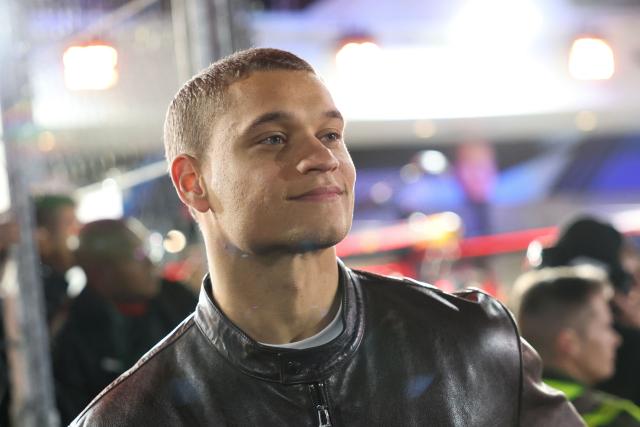 US singer-songwriter Kane Brown attends the grid tour before the start of the Las Vegas Formula One Grand Prix at the Las Vegas Strip Circuit in Las Vegas, Nevada, on November 22, 2025. (Photo by Patrick T. Fallon / AFP)