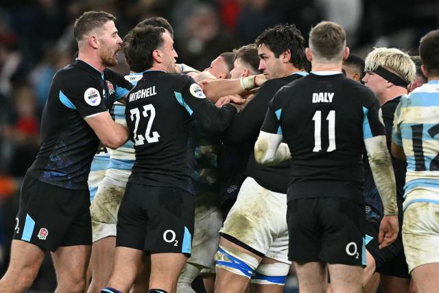 Players clash on the final whistle of the Autumn Nations Series international rugby union match between England and Argentina at Allianz Stadium, Twickenham, in south-west London, on November 23, 2025. England won the game 27-23. (Photo by JUSTIN TALLIS / AFP)