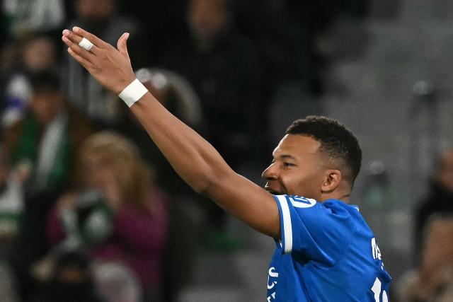 Real Madrid's French forward #10 Kylian Mbappe reacts during the Spanish league football match between Elche CF and Real Madrid CF at Martinez Valero Stadium in Elche on November 23, 2025. (Photo by JOSE JORDAN / AFP)