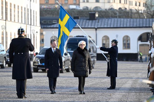 Sweden's Defense Minister Pål Jonson (C-L) and French Defense Minister Catherine Vautrin (C-R) attend a welcome ceremony at Karlberg Palace in Stockholm, Sweden, on November 24, 2025. (Photo by Jessica Gow/TT / TT News Agency / AFP) / Sweden OUT