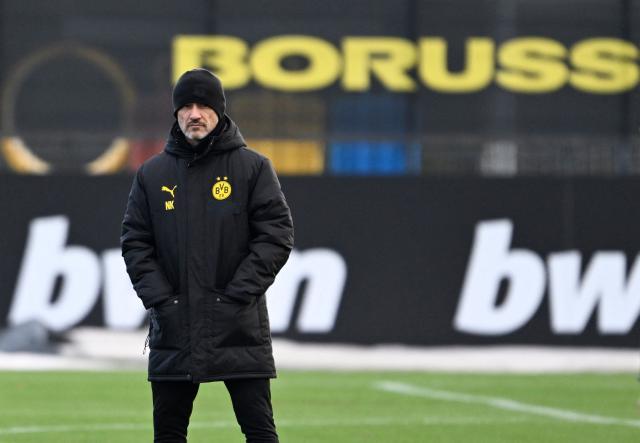 Dortmund's Croatian head coach Niko Kovac oversees a training session in Dortmund, western Germany on November 24, 2025, on the eve of the UEFA Champions League, league phase - Day 5 football match, Borussia Dortmund v Villarreal CF. (Photo by Ina FASSBENDER / AFP)