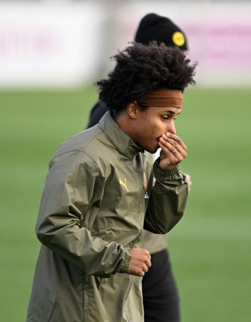 Dortmund's German forward #27 Karim Adeyemi warms up during a training session in Dortmund, western Germany on November 24, 2025, on the eve of the UEFA Champions League, league phase - Day 5 football match, Borussia Dortmund v Villarreal CF. (Photo by Ina FASSBENDER / AFP)