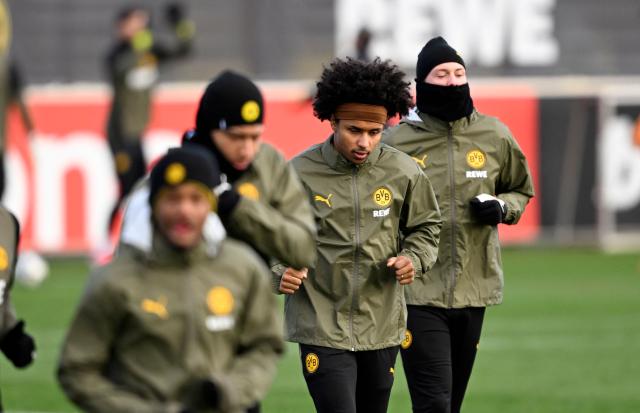 Dortmund's German forward #27 Karim Adeyemi warms up during a training session in Dortmund, western Germany on November 24, 2025, on the eve of the UEFA Champions League, league phase - Day 5 football match, Borussia Dortmund v Villarreal CF. (Photo by Ina FASSBENDER / AFP)