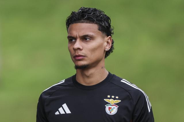 Benfica’s Colombian midfielder #20 Richard Rios takes part in a training session at Benfica Campus training center in Seixal, outskirts of Lisbon, on November 24, 2025 on the eve of their UEFA Champions League football match against Ajax. (Photo by PATRICIA DE MELO MOREIRA / AFP)