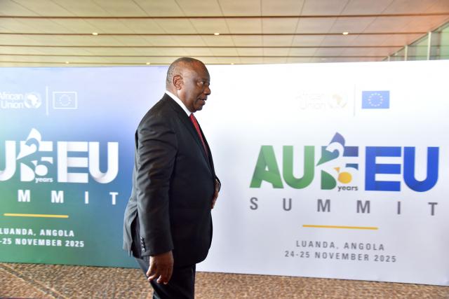 South Africa's President Cyril Ramaphosa arrives for the Africa Union (AU) - European Union (EU) Summit the Salao Protocolar in Luanda on November 24, 2025. (Photo by Julio PACHECO NTELA / AFP)