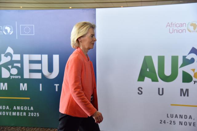 European Commission President Ursula Von der Leyen arrives for the Africa Union (AU) - European Union (EU) Summit the Salao Protocolar in Luanda on November 24, 2025. (Photo by Julio PACHECO NTELA / AFP)