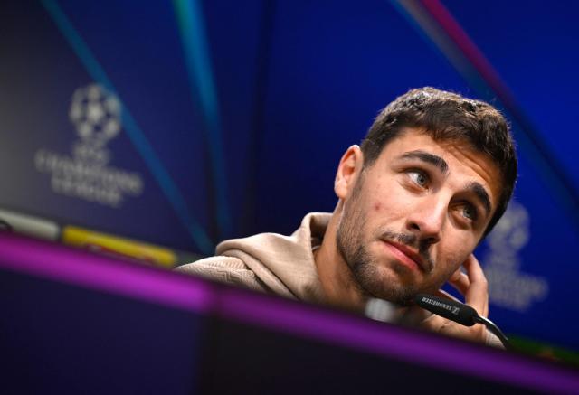 Villarreal's Spanish midfielder #14 Santi Comesana attends a news conference in Dortmund, western Germany on November 24, 2025, on the eve of the UEFA Champions League, league phase - Day 5 football match, Borussia Dortmund v Villarreal CF. (Photo by Ina FASSBENDER / AFP)