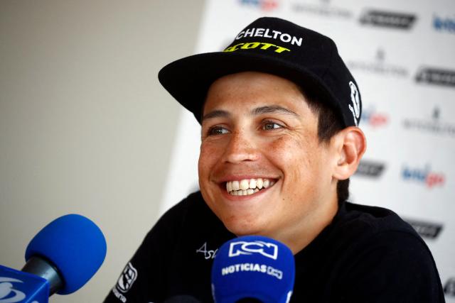(FILES) Colombian rider Johan Esteban Chaves of team Mitchelton - Scott speaks during a press conference on the 2nd rest day of the 101st Giro d'Italia, Tour of Italy cycling race on May 14, 2018 in Montesilvano. After 16 years in the world elite, Chaves is retiring from professional cycling, his current team, Team Education First, announced on social media on November 24, 2025. (Photo by LUK BENIES / AFP)