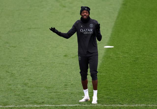 Paris Saint-Germain's French forward #10 Ousmane Dembele reacts during a training session at the Campus Paris Saint-Germain in Poissy, in the western outskirts of Paris, on November 25, 2025, on the eve of the UEFA Champions League first round day 5 football match between Paris Saint-Germain and Tottenham Hotspur. (Photo by FRANCK FIFE / AFP)
