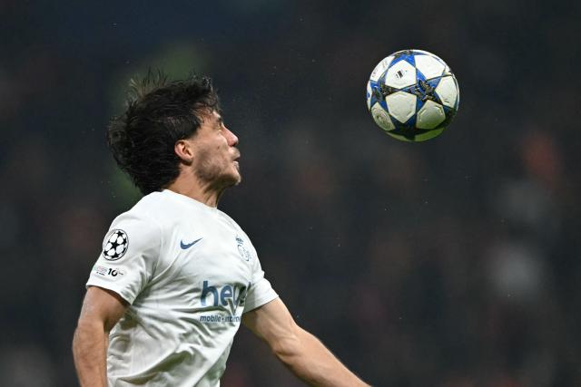 Royale Union Saint-Gilloise's Argentine defender #05 Kevin Mac Allister jumps to head the ball during the UEFA Champions league, league phase - day 5, football match between Galatasaray SK and Union Saint-Gilloise (BEL) at the Rams Park stadium in Istanbul, on November 25, 2025. (Photo by Ozan KOSE / AFP)