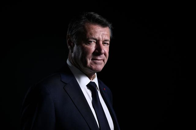 France's mayor of Nice Christian Estrosi poses during a photo session, in Paris on November 26, 2025. (Photo by JULIEN DE ROSA / AFP)