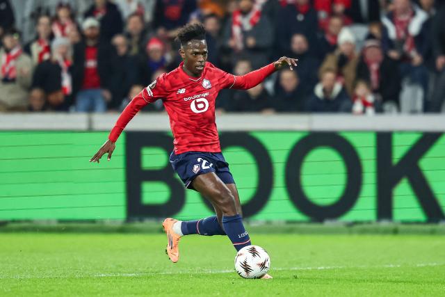 Lille's Portuguese forward #27 Felix Correia runs with the ball and scores his team's first goal during the UEFA Europa League football match between Lille (LOSC) and GNK Dinamo Zagreb at the Pierre-Mauroy Stadium in Villeneuve-d'Ascq, northern France, on November 27, 2025. (Photo by Sameer Al-DOUMY / AFP)