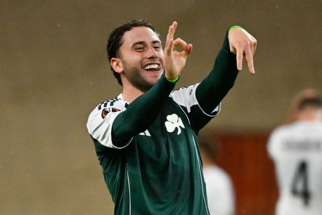 Panathinaikos' Italian defender #02 Davide Calabria celebrates scoring his team's second goal during the  UEFA Europa League football match between Panathinaikos FC and SK Sturm Graz at the Apostolos Nikolaidis Stadium in Athens on November 27, 2025. (Photo by Aris MESSINIS / AFP)