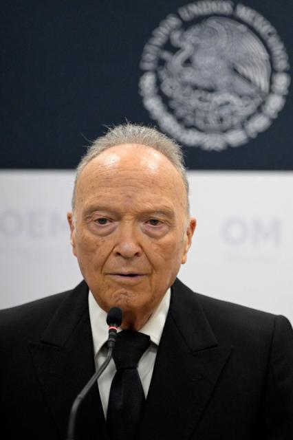 (FILES) Mexico's Attorney General Alejandro Gertz Manero speaks during a press conference in Mexico City on April 29, 2025. Mexico’s Attorney General Alejandro Gertz resigned on November 27, 2025, after President Claudia Sheinbaum proposed that he take up an ambassadorship, the Senate said after receiving his resignation letter. (Photo by Alfredo ESTRELLA / AFP)