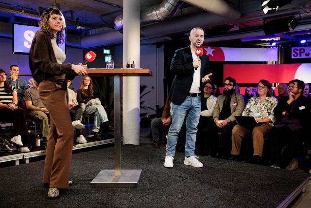 Netherlands' Socialist Party (SP) leader Jimmy Dijk (C-R) speaks during party's council meeting to review the election results and to evaluate the campaigns in Amersfoort, the Netherlands, on November 29, 2025. Dutch government coalition formations talks continue following an October 29 vote that saw the centrist D66 party win by a razor-thin majority of votes over the far-right PVV party. (Photo by Ramon van Flymen / ANP / AFP) / Netherlands OUT