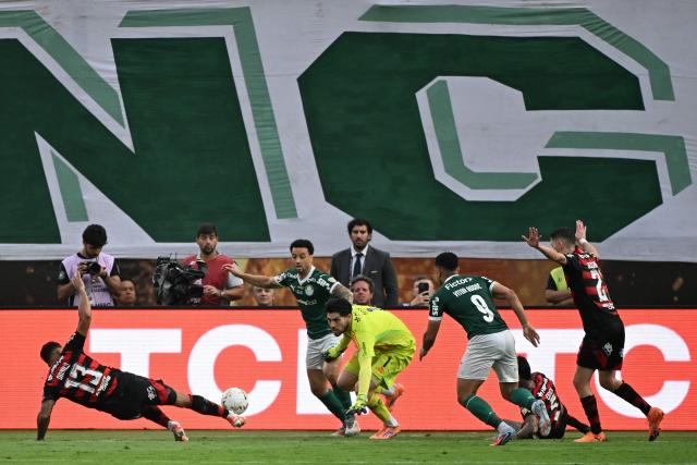 Flamengo's defender #13 Danilo kicks the ball during the all Brazilian Copa Libertadores final football match between Palmeiras and Flamengo at Monumental 'U' Marathon stadium in Lima on November 29, 2025. (Photo by Luis ACOSTA / AFP)