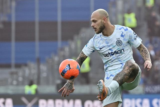 Inter Milan's Italian defender #32 Federico Dimarco controls the ball during the Italian Serie A football match between Pisa and Inter Milan at the Garibaldi Romeo Anconetani Arena in Pisa on November 30, 2025. (Photo by Isabella BONOTTO / AFP)