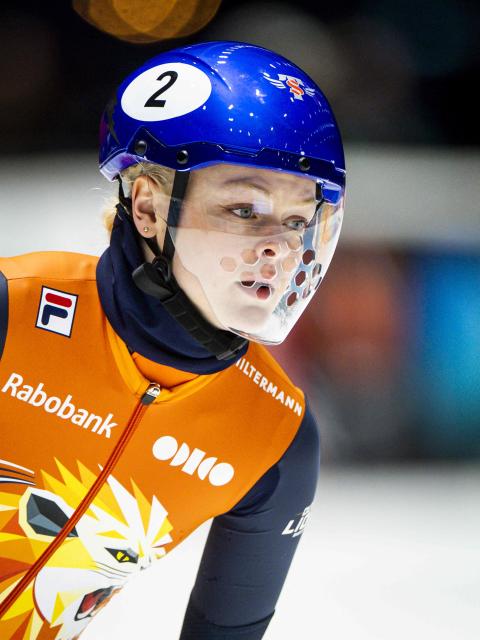 Dutch skater Xandra Velzeboer competes in the B-final of the 1500 meter at the ISU World Tour short track speed skating competition in Dordrecht in November 30, 2025. The competition is a qualifying tournament the Olympic Winter Games Milano Cortina 2026. (Photo by Iris van den Broek / ANP / AFP) / Netherlands OUT