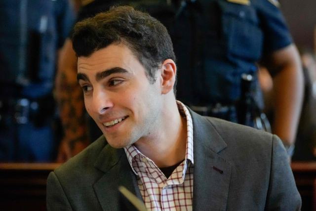 Luigi Mangione appears at the Manhattan Supreme Court for a state court evidentiary hearing in the murder case of UnitedHealthcare CEO Brian Thompson, in New York, on December 1, 2025. (Photo by Yuki Iwamura / POOL / AFP)