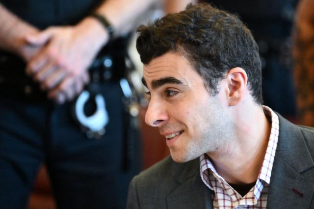 Luigi Mangione appears in Manhattan Supreme Court during a state court evidentiary hearing in the murder case of UnitedHealthcare CEO Brian Thompson, in New York, on December 1, 2025. (Photo by Curtis Means / POOL / AFP)