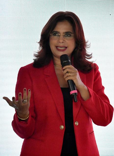 Honduran presidential candidate of the ruling Libertad y Refundacion (LIBRE) party Rixi Moncada addresses the media the day after the presidential election in Tegucigalpa on December 1, 2025. Salvador Nasralla trails by just 515 votes Nasry Asfura, making it a "technical tie," National Electoral Council (CNE) head Ana Paola Hall said on X after a partial digital tally of November 30, 2025, down-to-the wire ballot. (Photo by Orlando SIERRA / AFP)