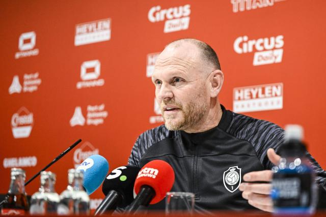Antwerp's newly appointed Dutch head coach Joseph Oosting attends his first press conference of the Belgian Pro League football team Royal Antwerp FC, in Antwerp on December 2, 2025. (Photo by Tom Goyvaerts / Belga / AFP) / Belgium OUT