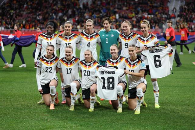 Germany team's players pose prior the UEFA Women's Nations League second leg final football match between Spain and Germany at the Metropolitano Stadium in Madrid on December 2, 2025. (Photo by Thomas COEX / AFP)