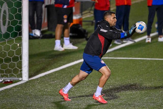 Xelaju's Uruguayan goalkeeper Ruben Dario Silva takes part in a training session at Cementos Progreso Stadium in Guatemala City on December 2, 2025. (Photo by JOHAN ORDONEZ / AFP)