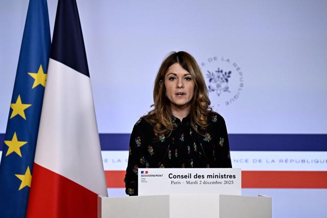 (FILES) France's Government Spokesperson Maud Bregeon speaks during a press conference following the weekly cabinet at the Elysee Palace, in Paris, on December 2, 2025. The government pledged on December 5, 2025 not to increase medical deductibles either in the social security budget, currently under review in the National Assembly, or by decree thereafter, said government spokesperson Maud Bregeon. (Photo by JULIEN DE ROSA / AFP)