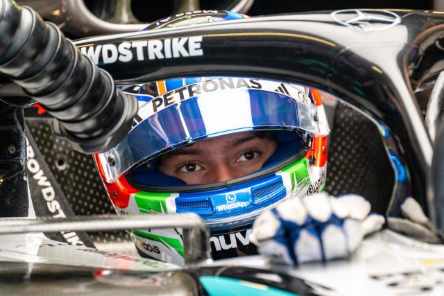 Mercedes' Italian driver Kimi Antonelli prepares for the first parctice session ahead of the Abu Dhabi Formula One Grand Prix at the Yas Marina Circuit in Abu Dhabi on December 5, 2025. (Photo by Andrej ISAKOVIC / AFP)