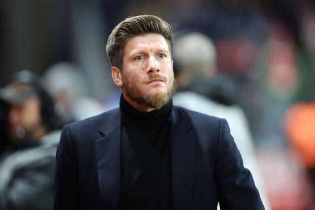 Monaco's Belgian head coach Sebastien Pocognoli looks on during the French L1 football match between Stade Brestois 29 (Brest) and AS Monaco at the Francis-Le-Ble stadium in Brest, western France, on December 5, 2025. (Photo by Fred TANNEAU / AFP)