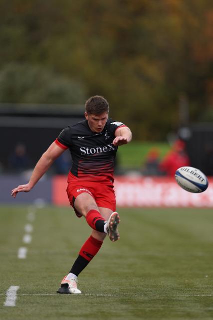 Saracens' English fly-half Owen Farrell kicks a conversion during the European Rugby Champions Cup pool 1 rugby union match between Saracens and Clermont Auvergne at StoneX Stadium in north London on December 6, 2025 (Photo by Adrian Dennis / AFP)