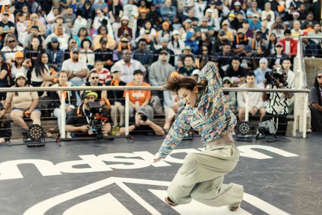 Ukrainian Break Dancer Stefani performs during quarter finals of the Undisputed Cape Town length of Break Dance championship in Cape Town on December 6, 2025. (Photo by GIANLUIGI GUERCIA / AFP)