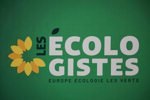 This photograph shows the logo of the French left-wing party The Ecologistes, in Paris on December 8, 2025. (Photo by STEPHANE DE SAKUTIN / AFP)
