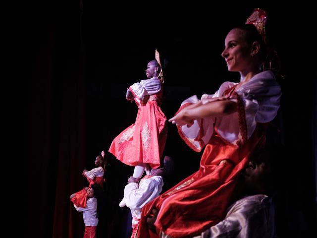 Members of Dance Centre Kenya (DCK) perform in their 10th-anniversary annual ballet production, The Nutcracker, with the DCK Orchestra at the Kenya National Theatre in Nairobi on December 6, 2025. Dance Centre Kenya (DCK) is one of East Africas leading performing arts schools, training hundreds of students each year in ballet, contemporary, and other dance forms, and provides opportunities for talented young dancers from diverse socioeconomic backgrounds to perform in major productions like The Nutcracker. (Photo by YASUYOSHI CHIBA / STF / AFP)