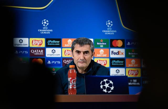 Athletic Bilbao's Spanish coach Ernesto Valverde gives press conference on the eve of the UEFA Champions League league phase day 6 football match between Athletic Club Bilbao and Paris Saint-Germain (PSG) at San Mames Stadium in Bilbao on December 9, 2025. (Photo by ANDER GILLENEA / AFP)
