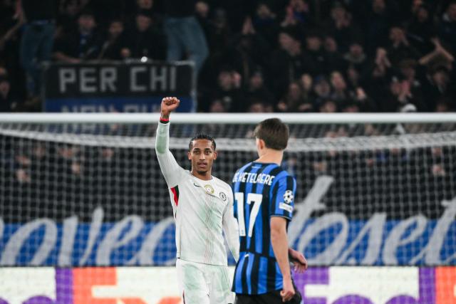 Chelsea's Brazilian striker #20 Joao Pedro celebrates after scoring his team's first goal during the UEFA Champions League league phase day 6 football match between Atalanta Bergamo and Chelsea FC at Bergamo Stadium, in Bergamo, on December 9, 2025. (Photo by Alberto PIZZOLI / AFP)