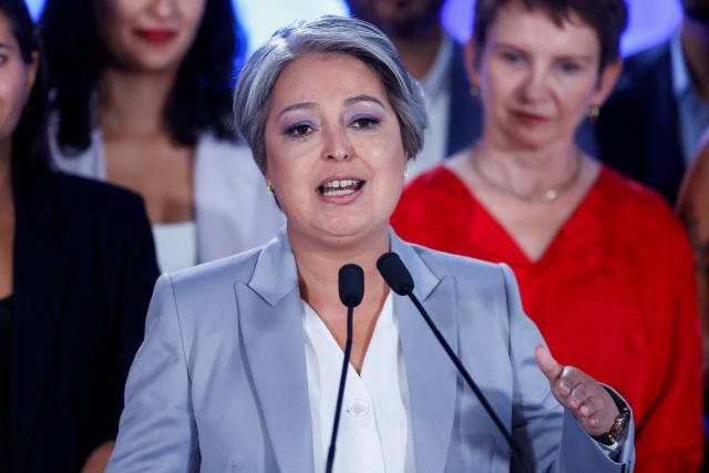 Chile's presidential candidate Jeannette Jara, of the Unidad por Chile coalition, speaks after a debate organized by the National Television Association in Santiago on December 9, 2025. The second round of the Chilean presidential election on December 14, 2025, will pit two candidates who are totally opposed: Jeannette Jara, from a broad left-wing coalition with modest origins, and the far-right leader Jose Antonio Kast, an ultraconservative Catholic determined to massively expel undocumented migrants. (Photo by Raul BRAVO / AFP)