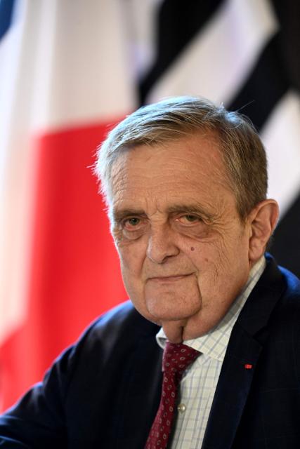 French Les Republicains (LR) party member of Parliament, 
Mayor of Saint-Malo and president of its urban community Gilles Lurton poses and in his office at the town hall in Saint Malo, western France on December 9, 2025. (Photo by JEAN-FRANCOIS MONIER / AFP)