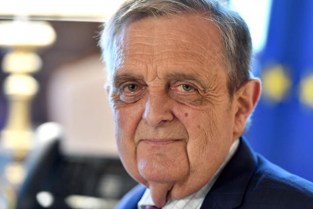 French Les Republicains (LR) party member of Parliament, 
Mayor of Saint-Malo and president of its urban community Gilles Lurton poses and in his office at the town hall in Saint Malo, western France on December 9, 2025. (Photo by JEAN-FRANCOIS MONIER / AFP)