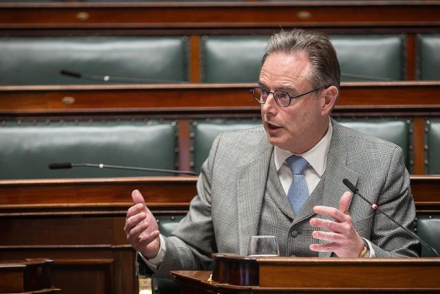 Belgium's Prime Minister Bart De Wever speaks during a question session of the Interior Committee at the federal parliament in Brussels, on December 10, 2025. (Photo by JAMES ARTHUR GEKIERE / Belga / AFP) / Belgium OUT