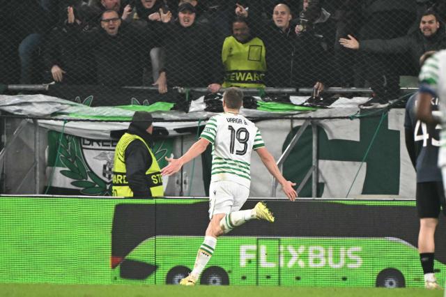Ferencvaros' Hungarian forward #19 Barnabas Vargacelebrates his 2-1 during the UEFA Europa League football match between Ferencvarosi TC and Rangers in Budapest on December 11, 2025. (Photo by Attila KISBENEDEK / AFP)