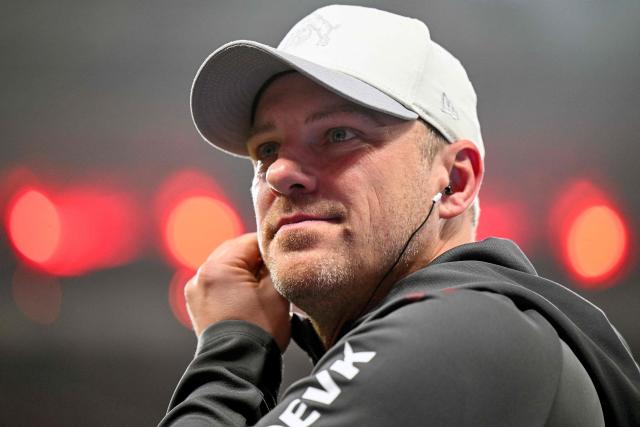 FC Cologne's German head coach Lukas Kwasniok is pictured prior to the German first division Bundesliga football match between Bayer 04 Leverkusen and 1 FC Cologne in Leverkusen, western Germany, on December 13, 2025. (Photo by UWE KRAFT / AFP) / DFL REGULATIONS PROHIBIT ANY USE OF PHOTOGRAPHS AS IMAGE SEQUENCES AND/OR QUASI-VIDEO