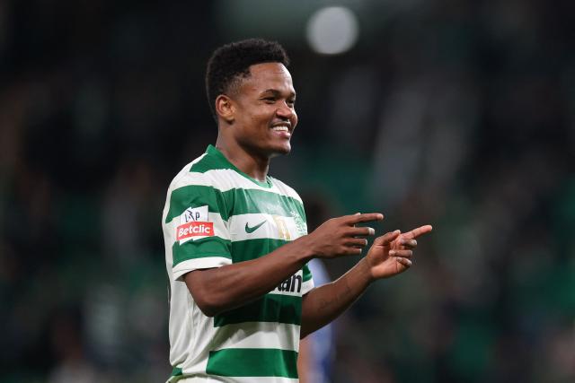 Sporting Lisbon's Mozambican forward #10 Geny Catamo celebrates scoring his team's sixth goal during the Portuguese League football match between Sporting CP and AVS Futebol SAD at Jose Alvalade stadium in Lisbon on December 13, 2025. (Photo by PATRICIA DE MELO MOREIRA / AFP)