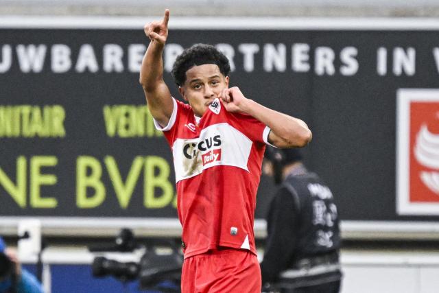 Antwerp's Anthony Valencia celebrates after scoring a goal during the Belgium Pro League football match between KAA Gent and Royal Antwerp FC in Gent, on December 14, 2025. (Photo by Tom Goyvaerts / Belga / AFP) / Belgium OUT
